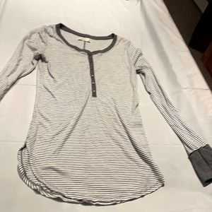 Abercrombie long sleeve t shirt
